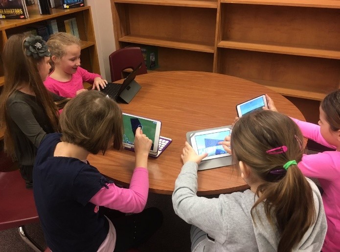 Students use tablets to code