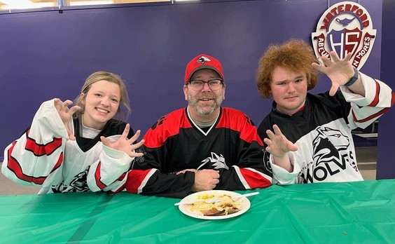 1225-sr-wdhs-dinner Waterford District High School held its annual turkey dinner and students vs. teachers hockey game on Friday, Dec. 19